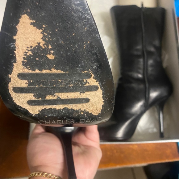 Boots - Picture 3 of 8